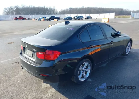 2013 BMW 328I z USA, uszkodzony, nr VIN WBA3A5C52DF355525